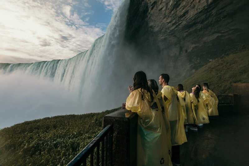Toronto: Niagara Falls Tour with Cruise and Behind The Falls - How much time do you really get at Niagara Falls?