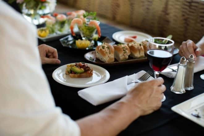 Toronto: Premium Harbor Cruise with Lunch, Brunch, or Dinner - Key points to know before booking