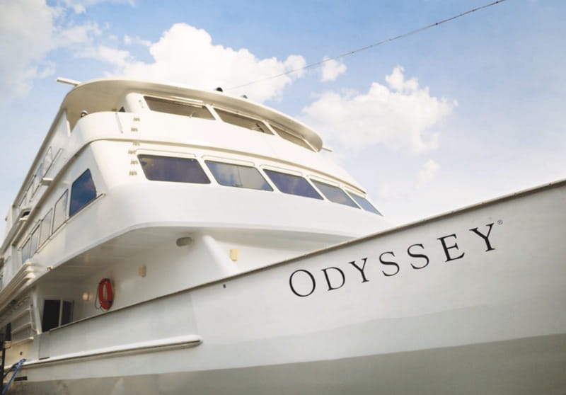 Toronto: Premium Harbor Cruise with Lunch, Brunch, or Dinner - Brunch, lunch, or dinner: choosing the right sailing