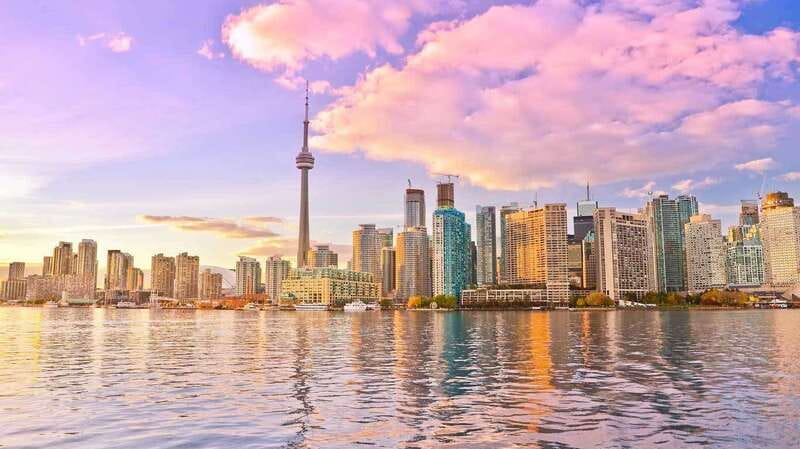 Toronto: Premium Harbor Cruise with Lunch, Brunch, or Dinner - Boarding the Toronto Odyssey