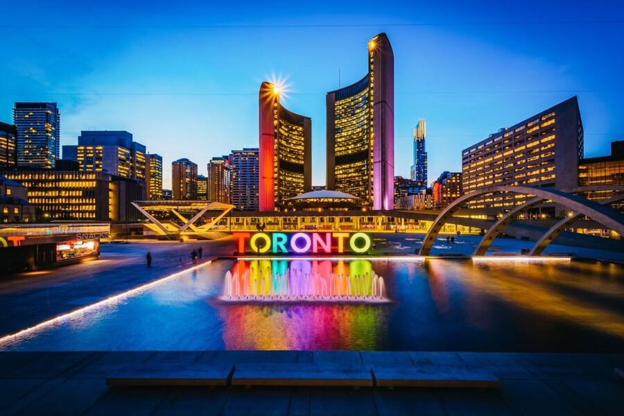 Toronto: Premium Night Driving Tour with Tower Entry - Yonge-Dundas Square and the Entertainment District