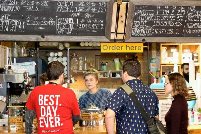 Toronto: Private Food Discovery at the St Lawrence Market - What the private guide adds