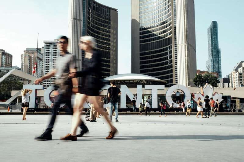 Toronto: Private Small Group City Tour with Local Guide - Why a driving tour works well in Toronto