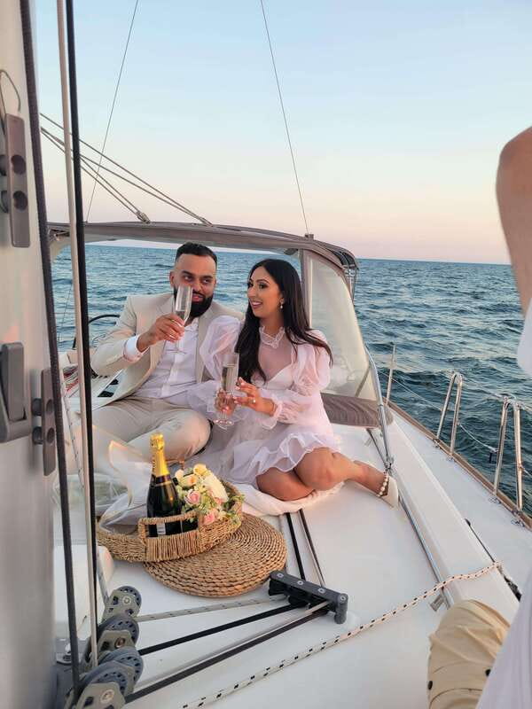 Toronto: Sailing Yacht Cruise of Toronto Harbor and Islands - How the $138 price fits the experience