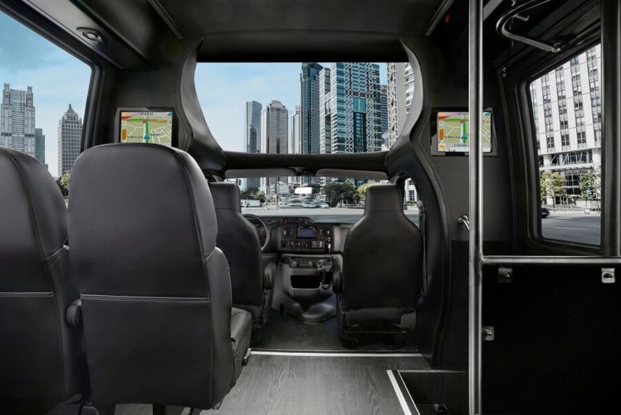 Toronto: Shuttle Transfer Between Downtown and Niagara Falls - The 1.5 to 2-hour ride toward Niagara