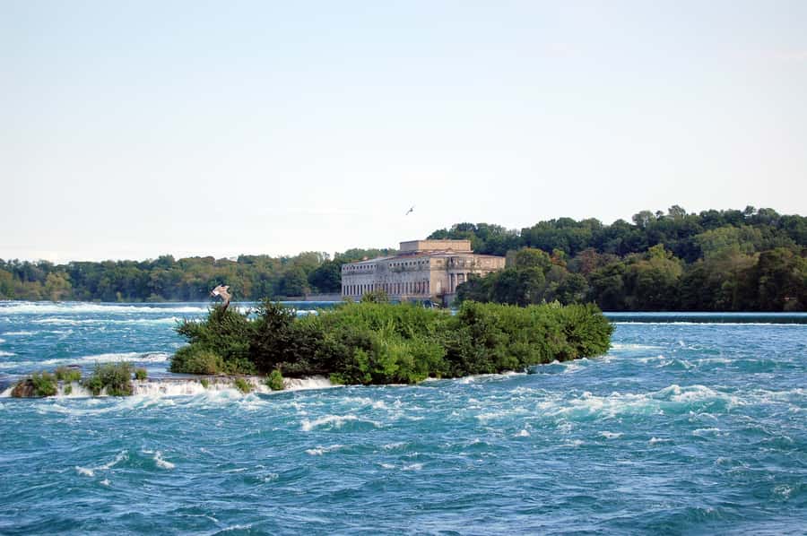 Toronto: Small-Group Niagara Falls Day Trip - How much value do you get for $151?