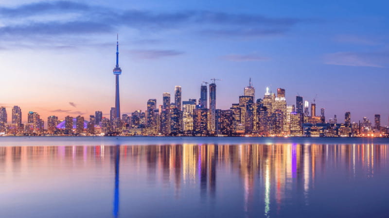 Toronto: Small Group Night Tour with Harbour Boat Cruise - Seeing downtown from a Mercedes Metris van