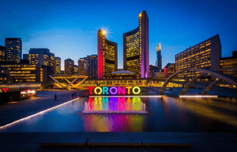 Toronto: Small Group Night Tour with Harbour Boat Cruise - The Harbourfront Centre cruise on Lake Ontario