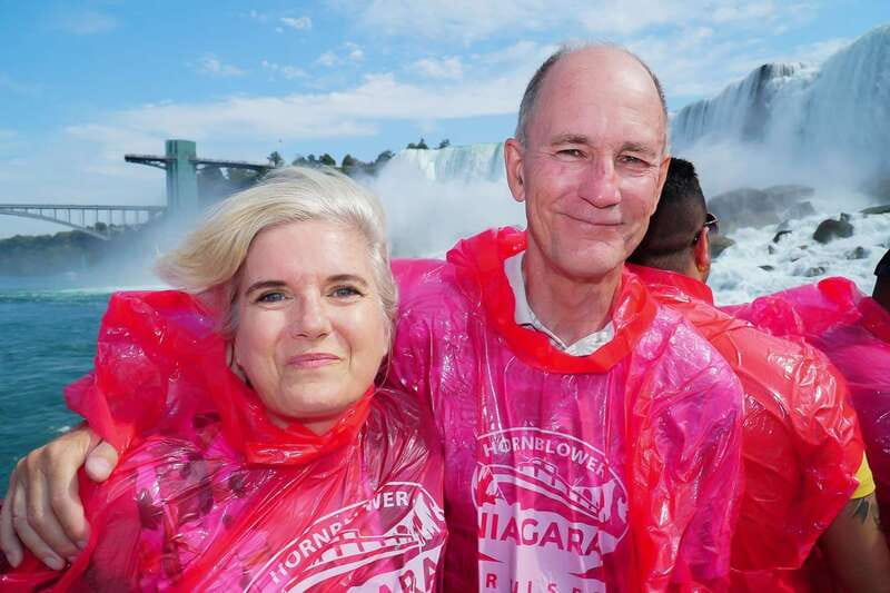 Toronto: Splendours of Niagara Falls Small Group Tour w/Boat - Key points at a glance