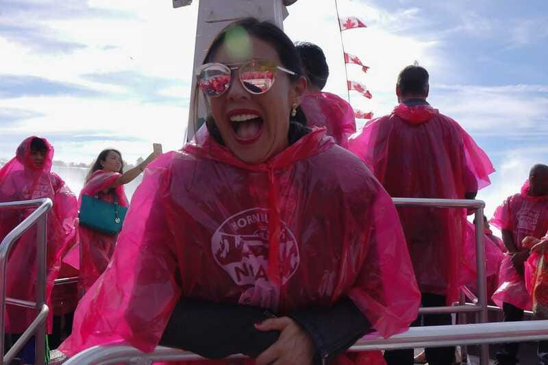 Toronto: Splendours of Niagara Falls Small Group Tour w/Boat - What the $210 price really covers