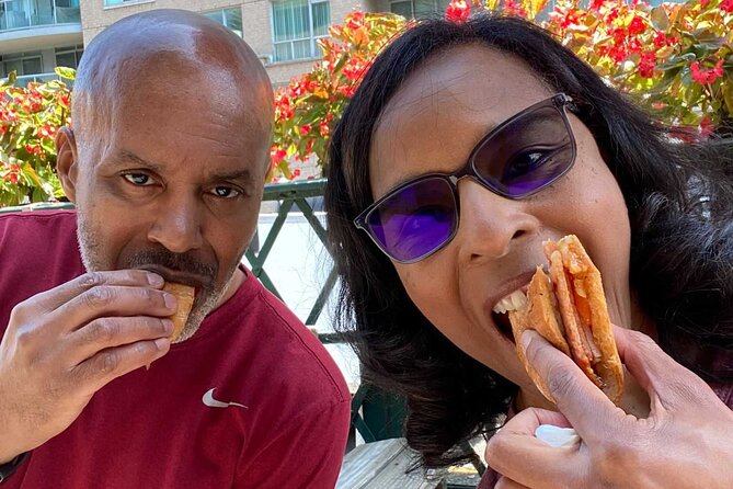 Toronto: St Lawrence Market Food Tour with 6 Food Tastings - Walking from the market to the Distillery District