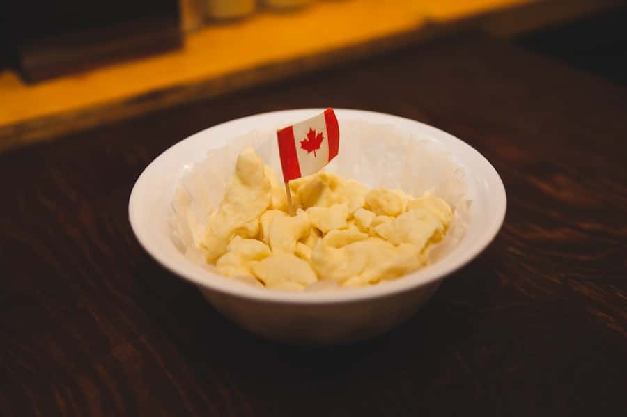 Toronto: St Lawrence Market Food Tour with 6 Tastings - Starting at St. Lawrence Market, Toronto’s food crossroads