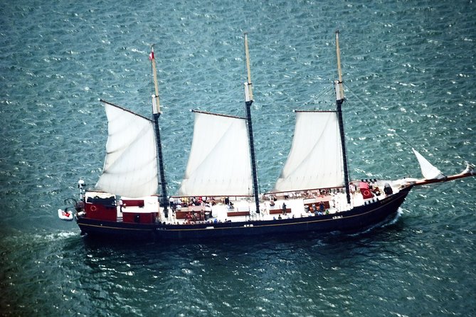 Toronto Tall Ship Boat Cruise - Who should book the Kajama?