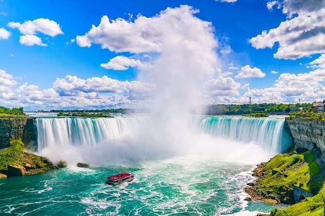 Toronto to Niagara Falls Day Tour with Boat Cruise and Lunch - Maple syrup, fudge, and chocolate in Ontario