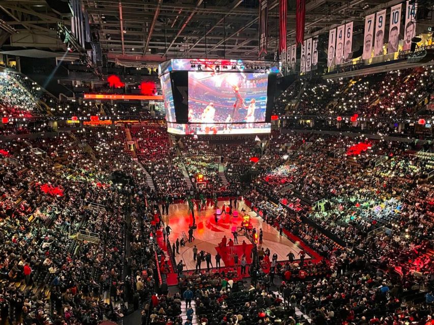 Toronto: Toronto Raptors NBA Game Ticket at Scotiabank Arena - Your game-day arrival at Scotiabank Arena