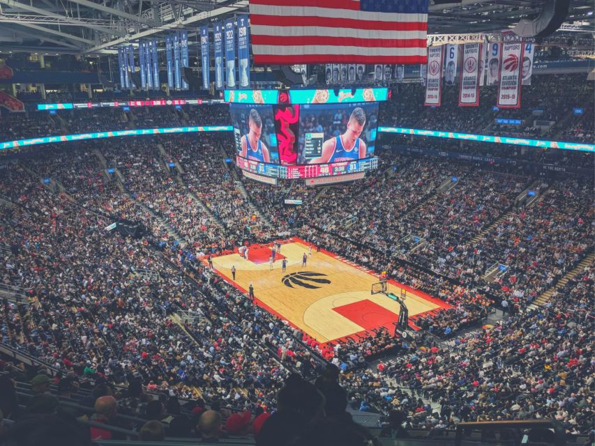 Toronto: Toronto Raptors NBA Game Ticket at Scotiabank Arena - What to wear and what to bring