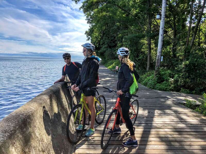 Toronto Waterfront and Islands Guided Bicycle Tour - The 15-minute ferry across to the islands