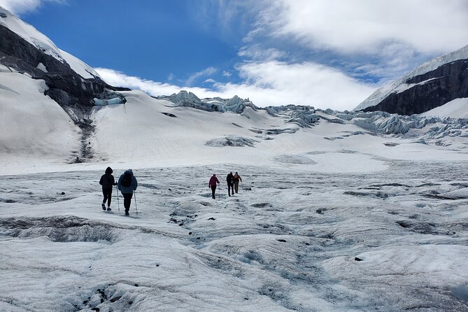 Tread Lightly Glacier Hikes - Weather, clothing, and what to carry