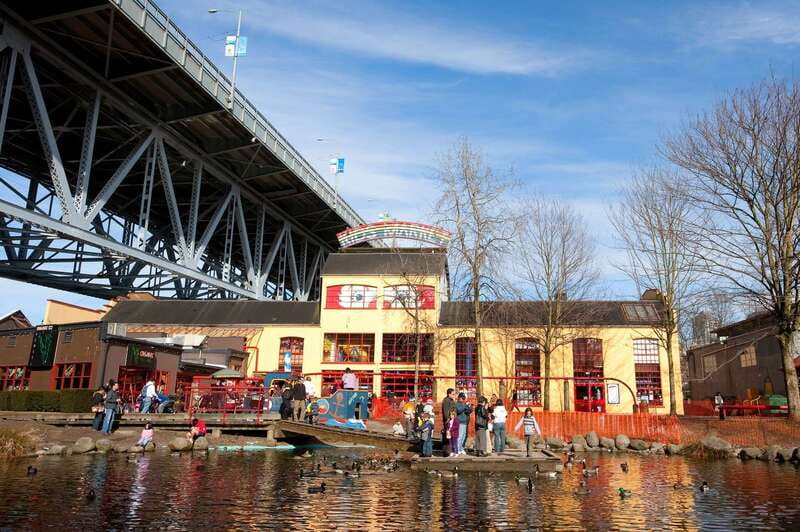Vancouver: City + Lookout Tour & Option to Add YVR Drop-Off - Chinatown and the older city story