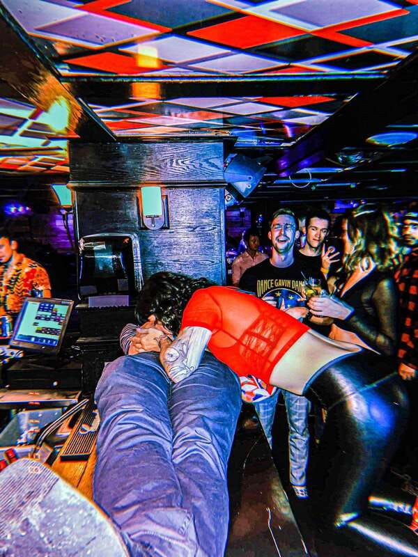 Vancouver: Gastown Pub Crawl - Who should book this Gastown night out?