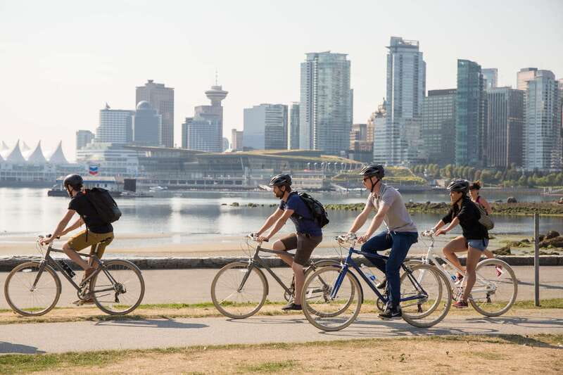 Vancouver: Guided Bike Tour - Getting started on Hornby Street