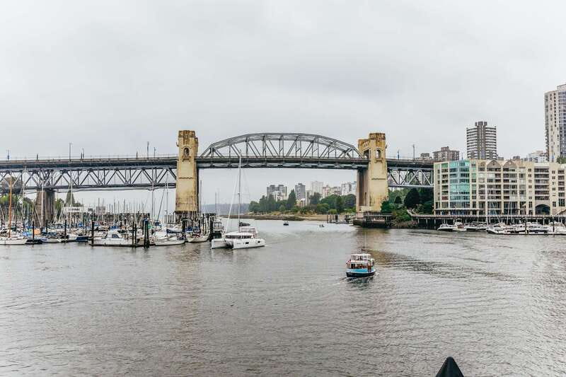 Vancouver Highlights: Capilano Bridge & Granville Island - Downtown Vancouver, from Canada Place to Robson Street
