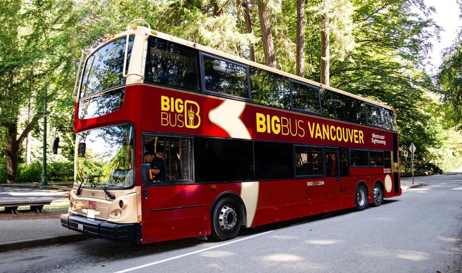 Vancouver: Hop-on Hop-off Sightseeing Tour with 10 Stops - Stanley Park requires a real time commitment