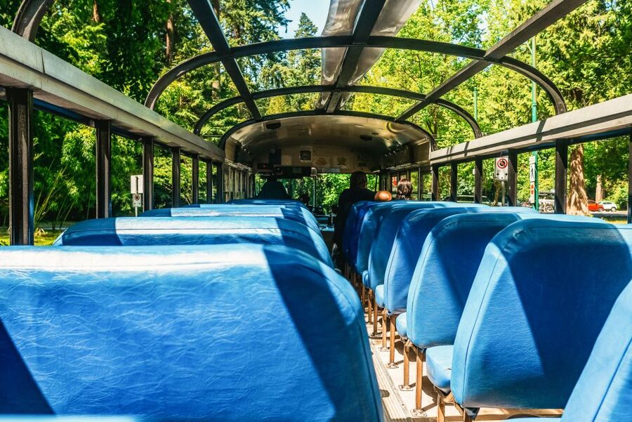 Vancouver: Hop-on Hop-off Sightseeing Tour with 10 Stops - Downtown landmarks around Library Square