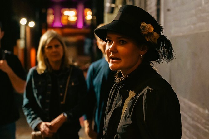 Vancouver Lost Souls of Gastown Walking Tour - Gaoler’s Mews and the Dramatic Finale