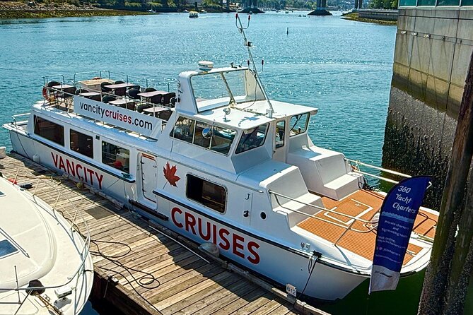 Vancouver Sightseeing Boat Cruise with Live Tour Guide - Stanley Park from the water