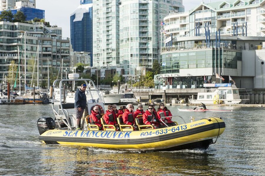 Vancouver: Waterfront Sightseeing Tour - City and Harbour - Kitsilano Beach and Spanish Banks