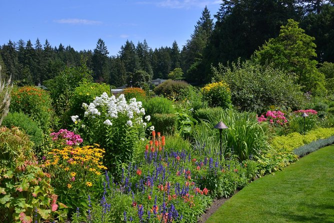 Victoria & Butchart Gardens Tour with Gulf Islands Cruise Ferry - A quick look at Victoria’s Inner Harbour area