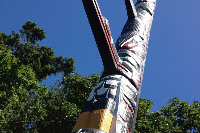 Victoria City Highlights Pedal or E-Bike Tour - Hoods & Legends - Beacon Hill Park adds trees, open space, and Indigenous context