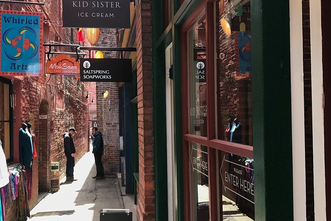 Victoria Guided Food and History Tour - How much food do you receive for $82.74?