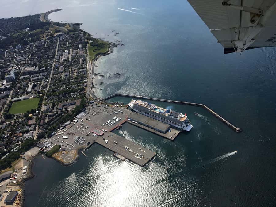 Victoria: Panorama Scenic Seaplane Tour - Timing, delays, and cruise-day planning