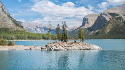 Western Canada Self-Driving Audio Guide English and German