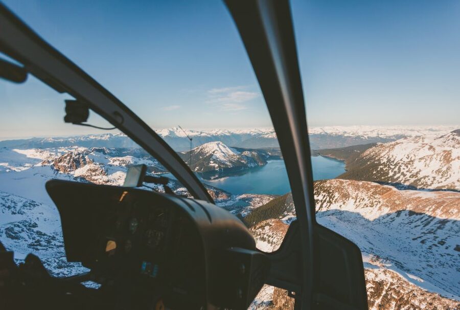 Whistler: Glacier Helicopter Tour and Mountain Landing - Glaciers, peaks, and Whistler Blackcomb from above