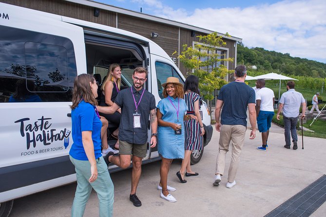 Wine and Lunch Escape - The guides are a major part of the value
