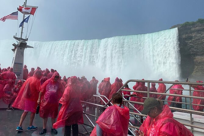 World Famous Boat Cruise with Historical Walking Tour and more - Queen Victoria Place and the Niagara Parkway